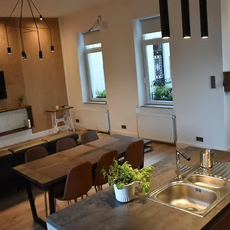 2 Floor Penthouse *